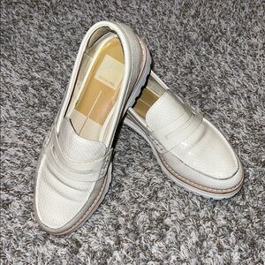 Elegant Cream Loafers